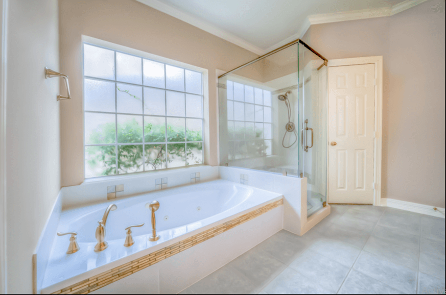 3 Ways To Make Your Bathroom Look More Spacious Than It Actually Is