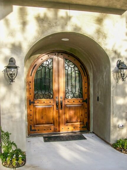 A Residential Property Becomes Beautiful With Stunning Exterior Designs